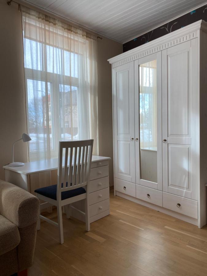 Posti Guest Apartment Haapsalu Exterior photo