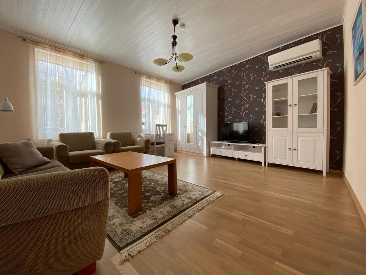 Posti Guest Apartment Haapsalu Exterior photo